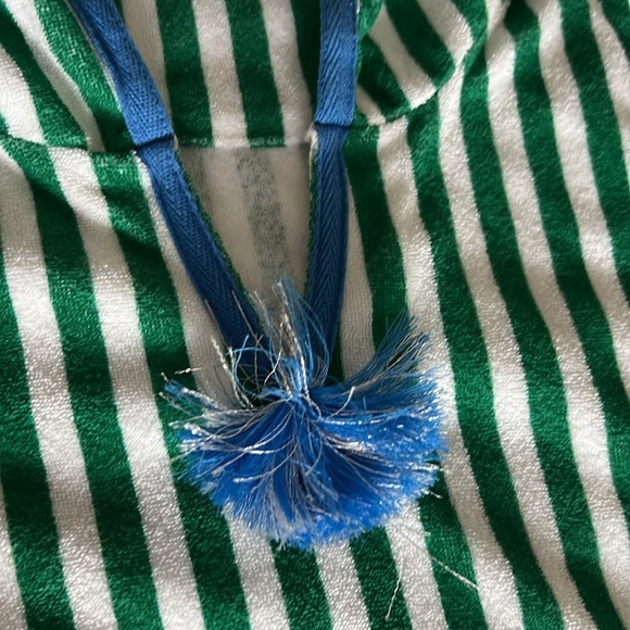 Girls cover up - Picture 2 of 3